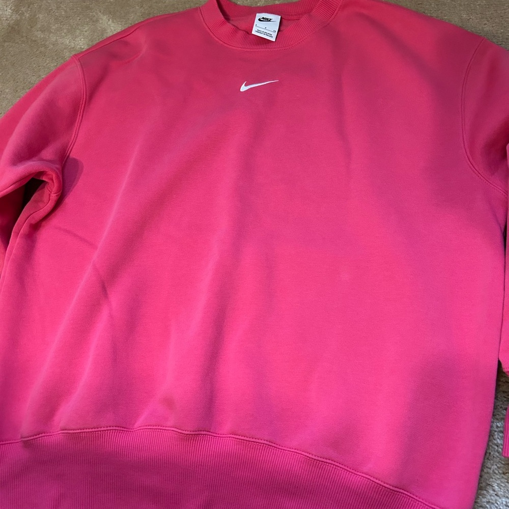 Nike Women’s Pink Sweatshirt